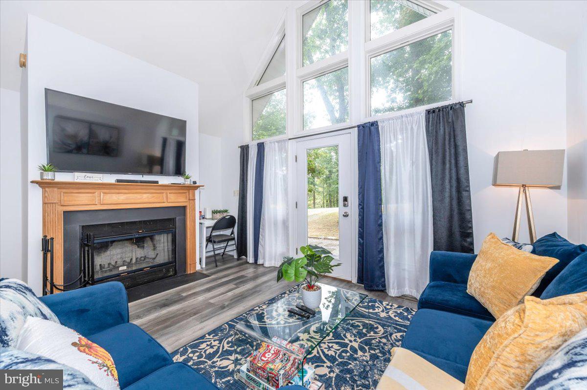 THE WOODS - Residential