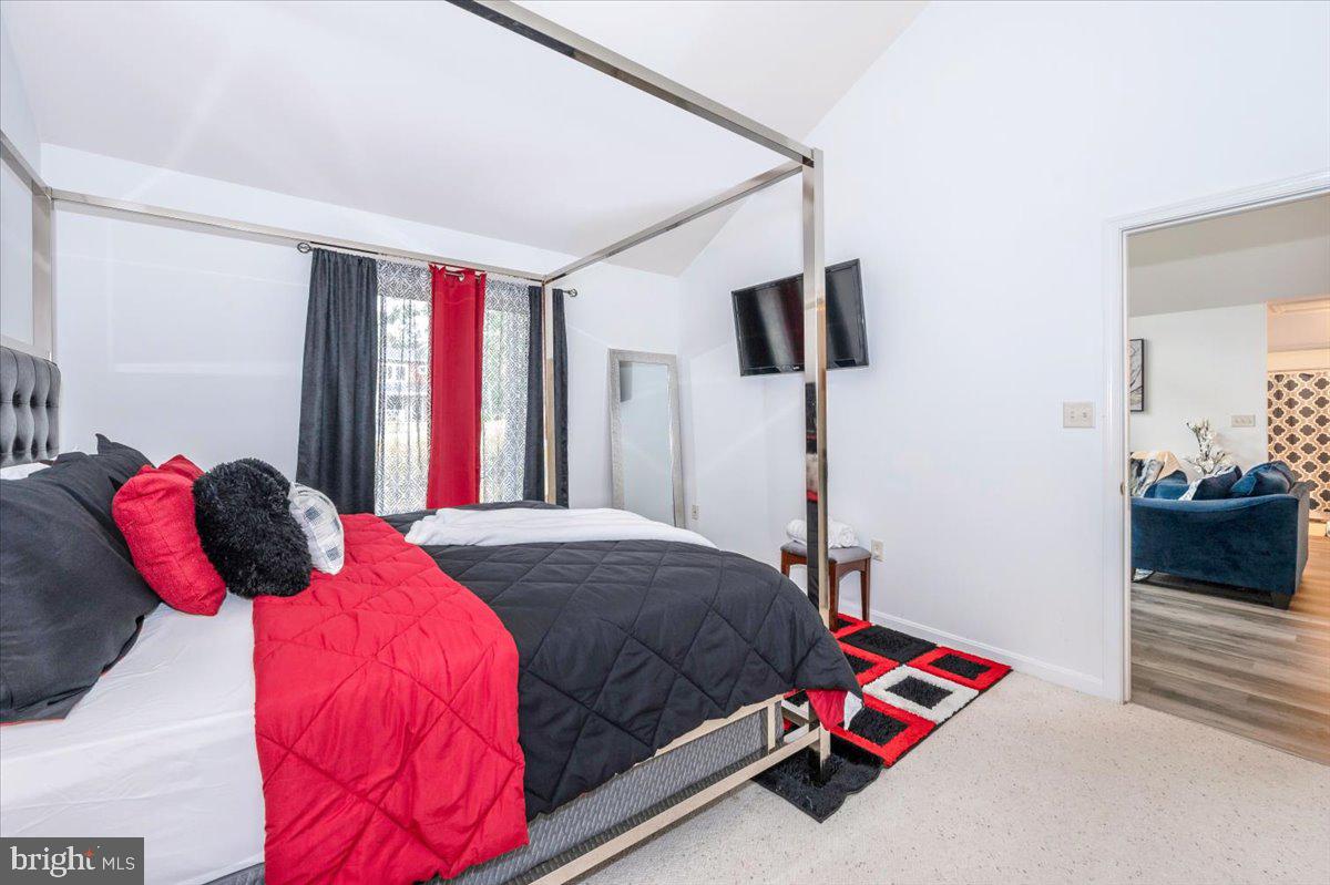 THE WOODS - Residential