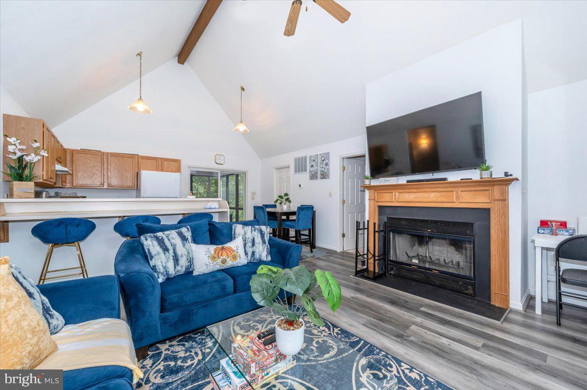 THE WOODS - Residential