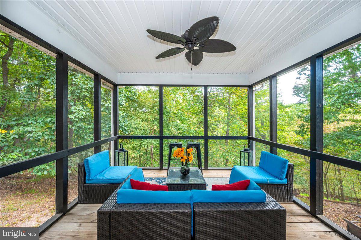 THE WOODS - Residential