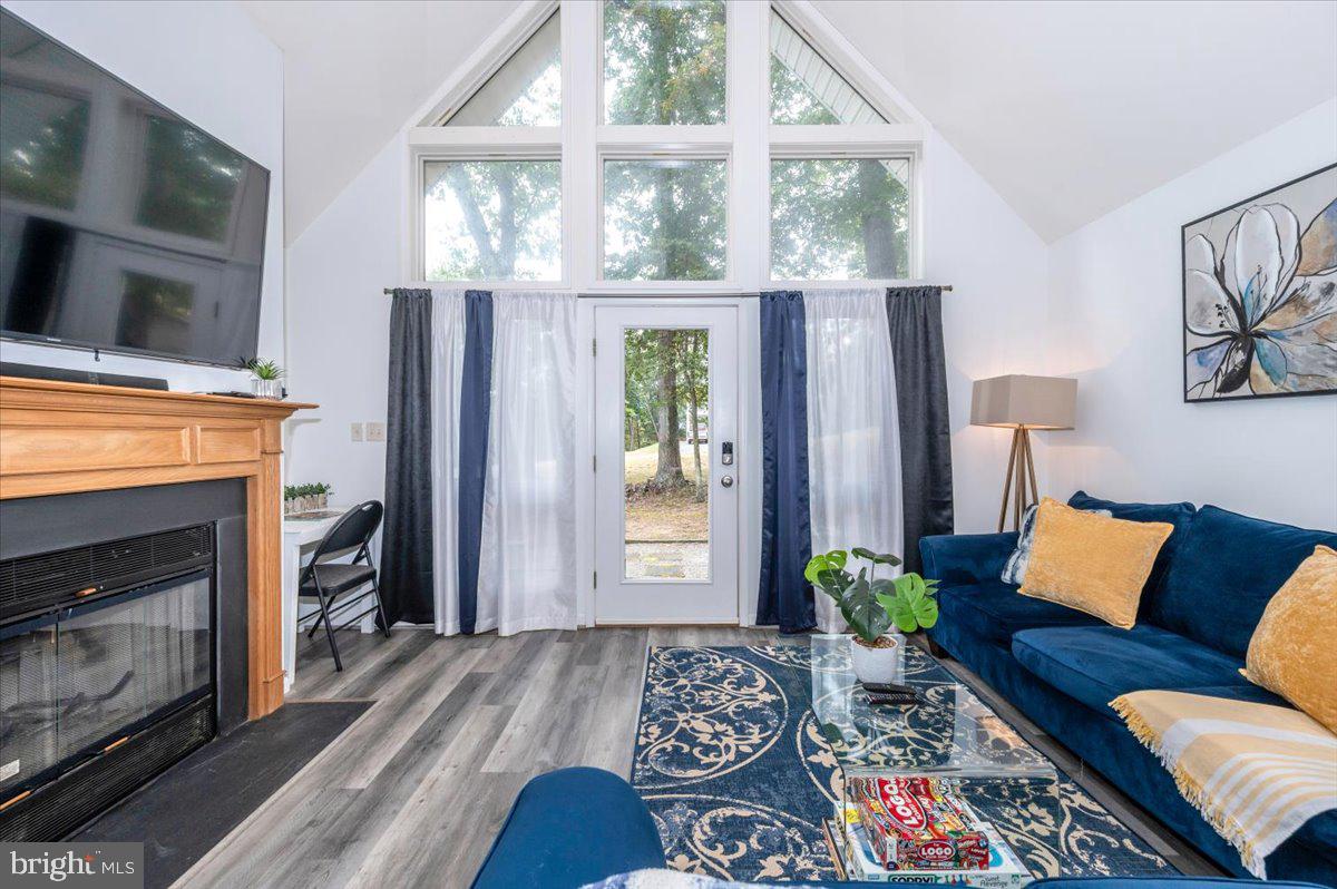 THE WOODS - Residential