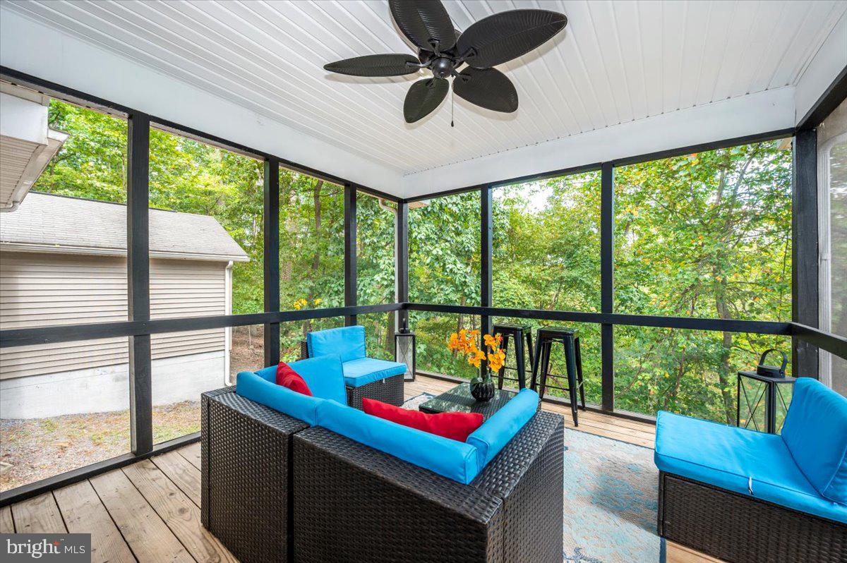 THE WOODS - Residential