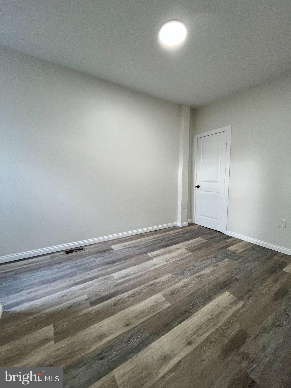 MANTUA - Residential