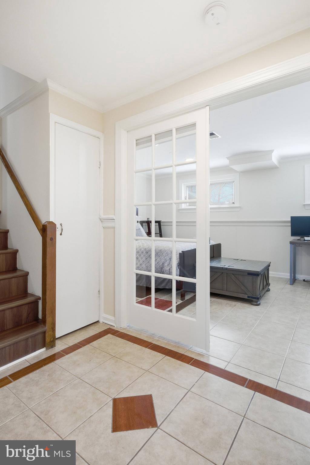 LYNBROOK - Residential