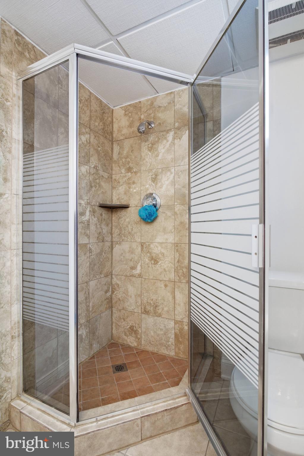 LYNBROOK - Residential