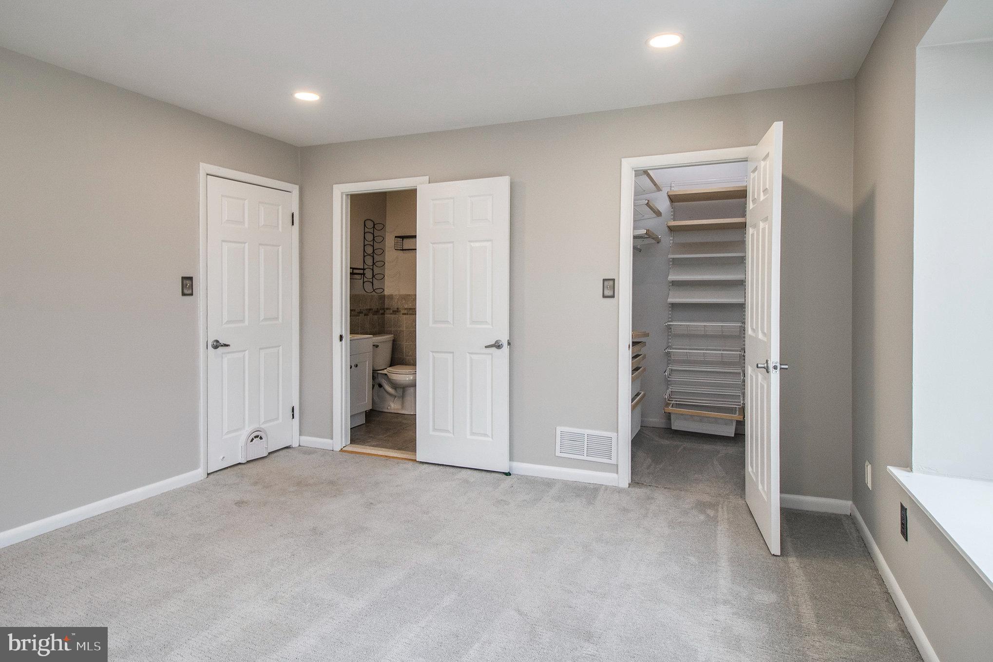 HAMLET MEWS - Residential Lease