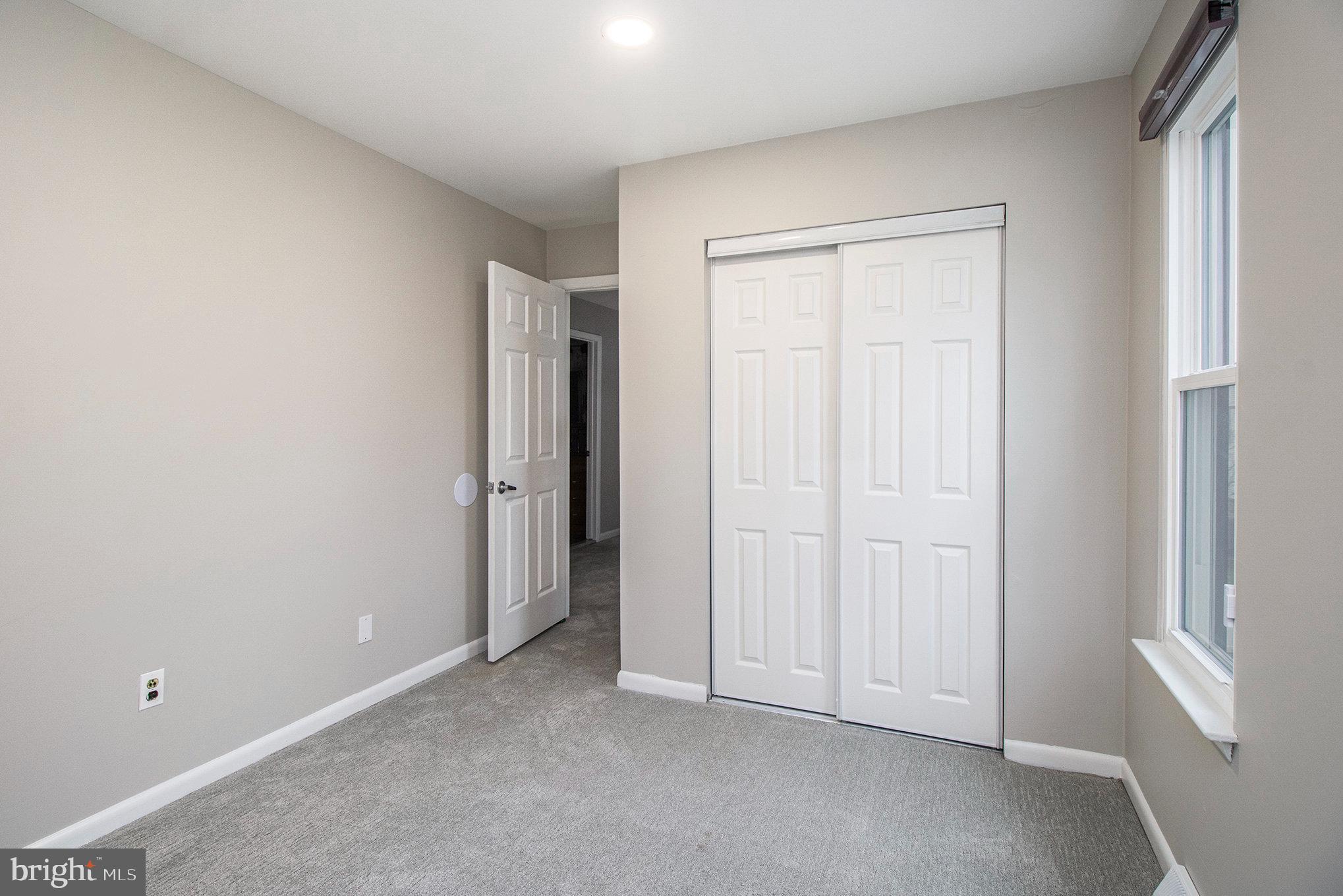 HAMLET MEWS - Residential Lease