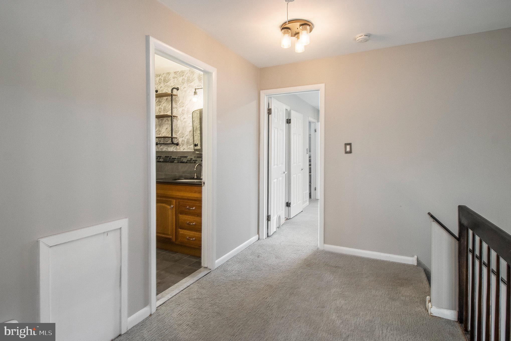 HAMLET MEWS - Residential Lease