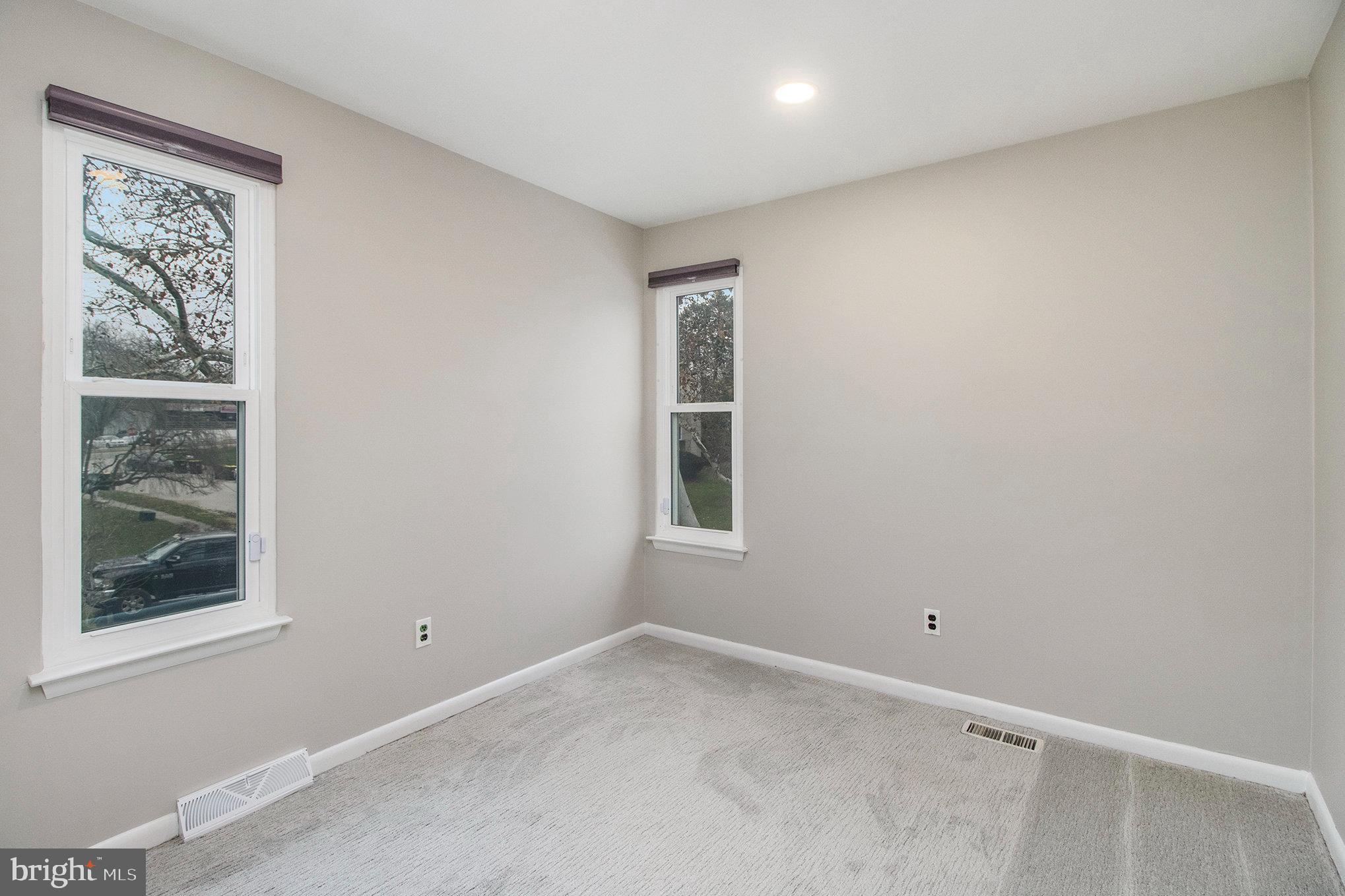 HAMLET MEWS - Residential Lease