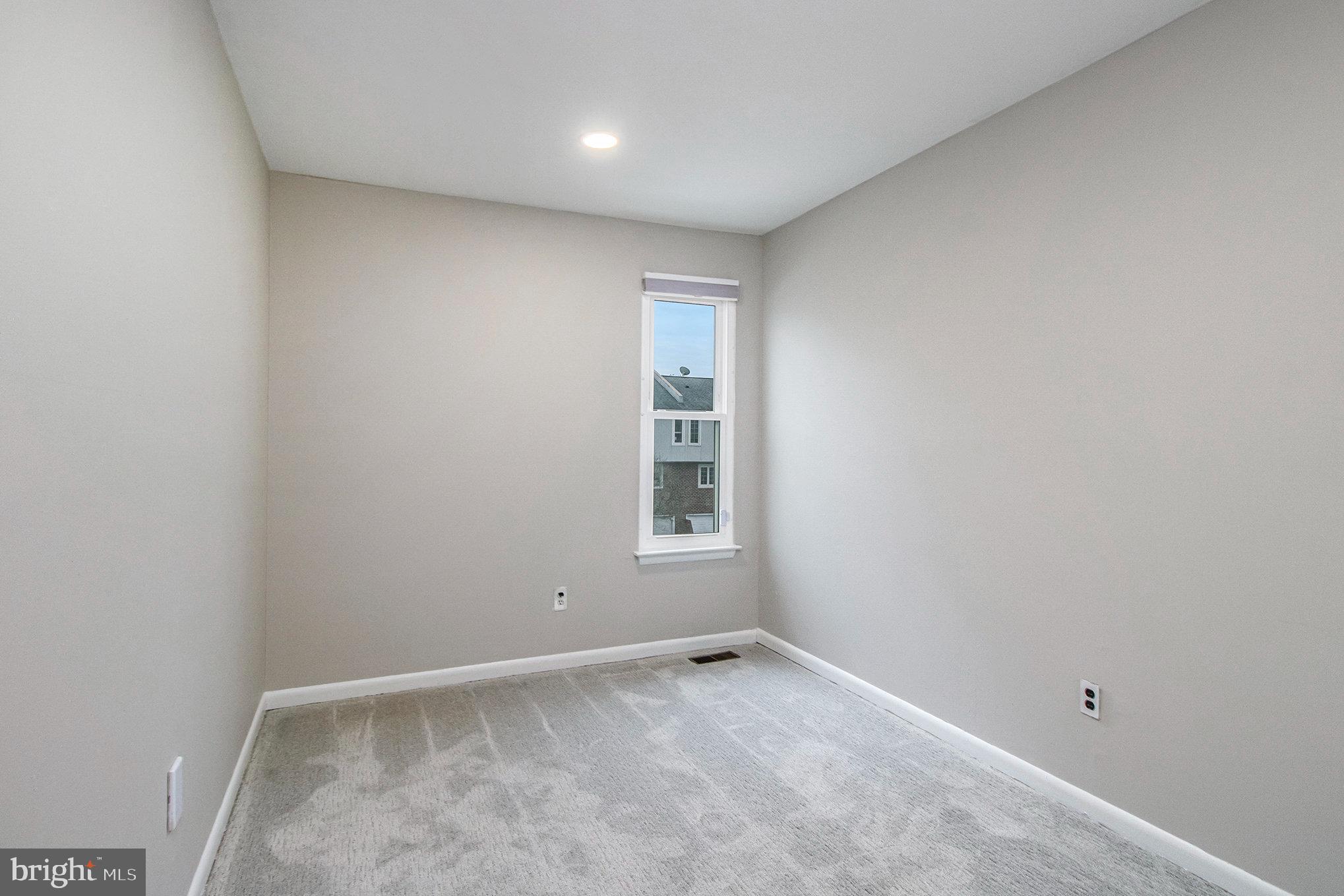 HAMLET MEWS - Residential Lease