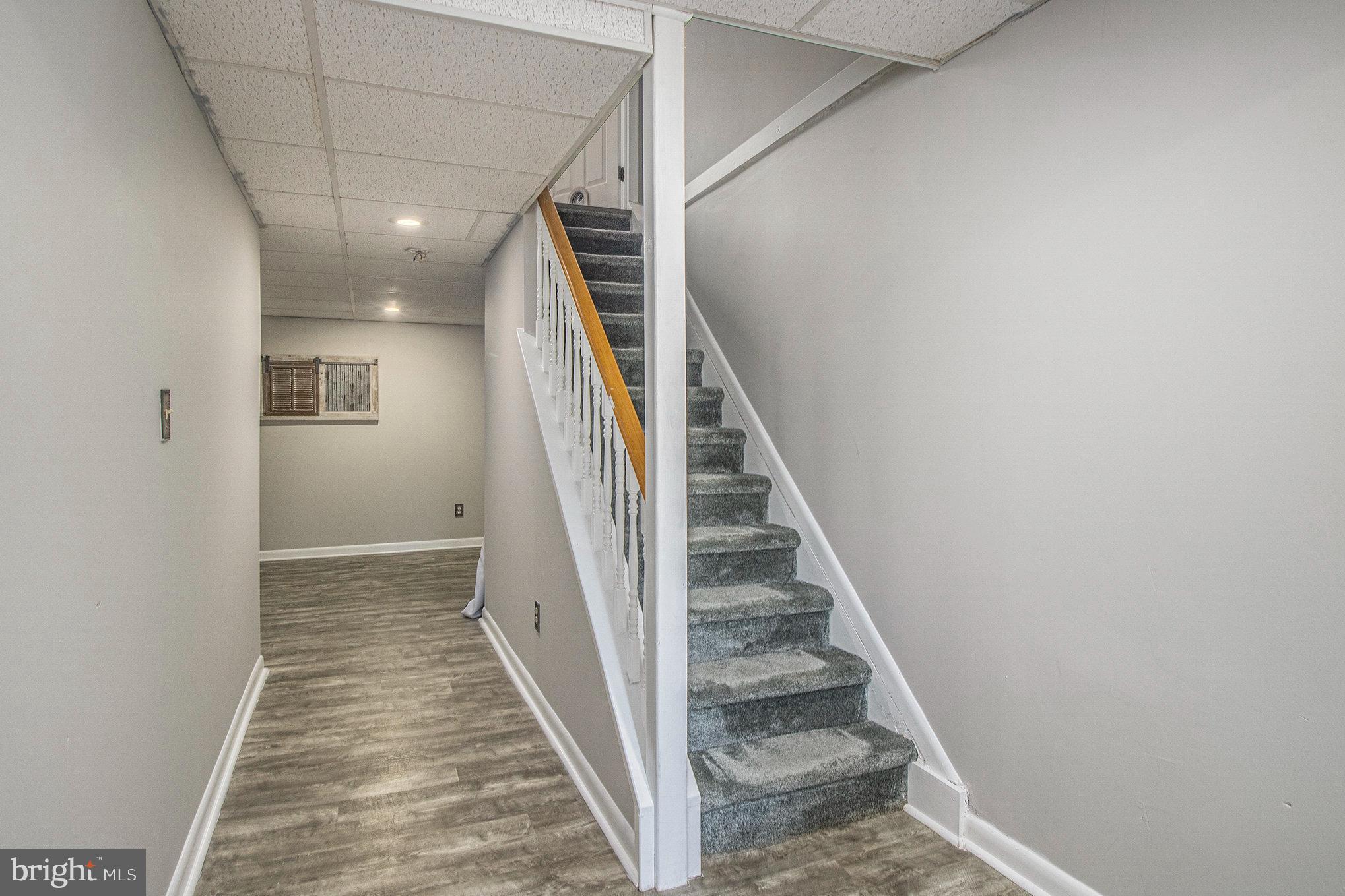 HAMLET MEWS - Residential Lease