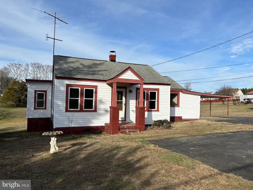 Great investment opportunity in Southern Stafford.  As Is -Priced to sell.