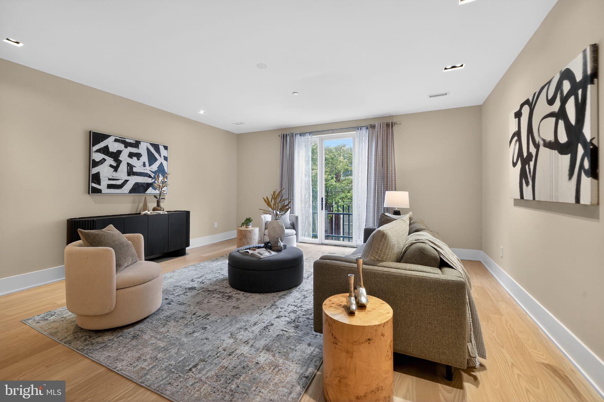 RITTENHOUSE SQUARE - Residential