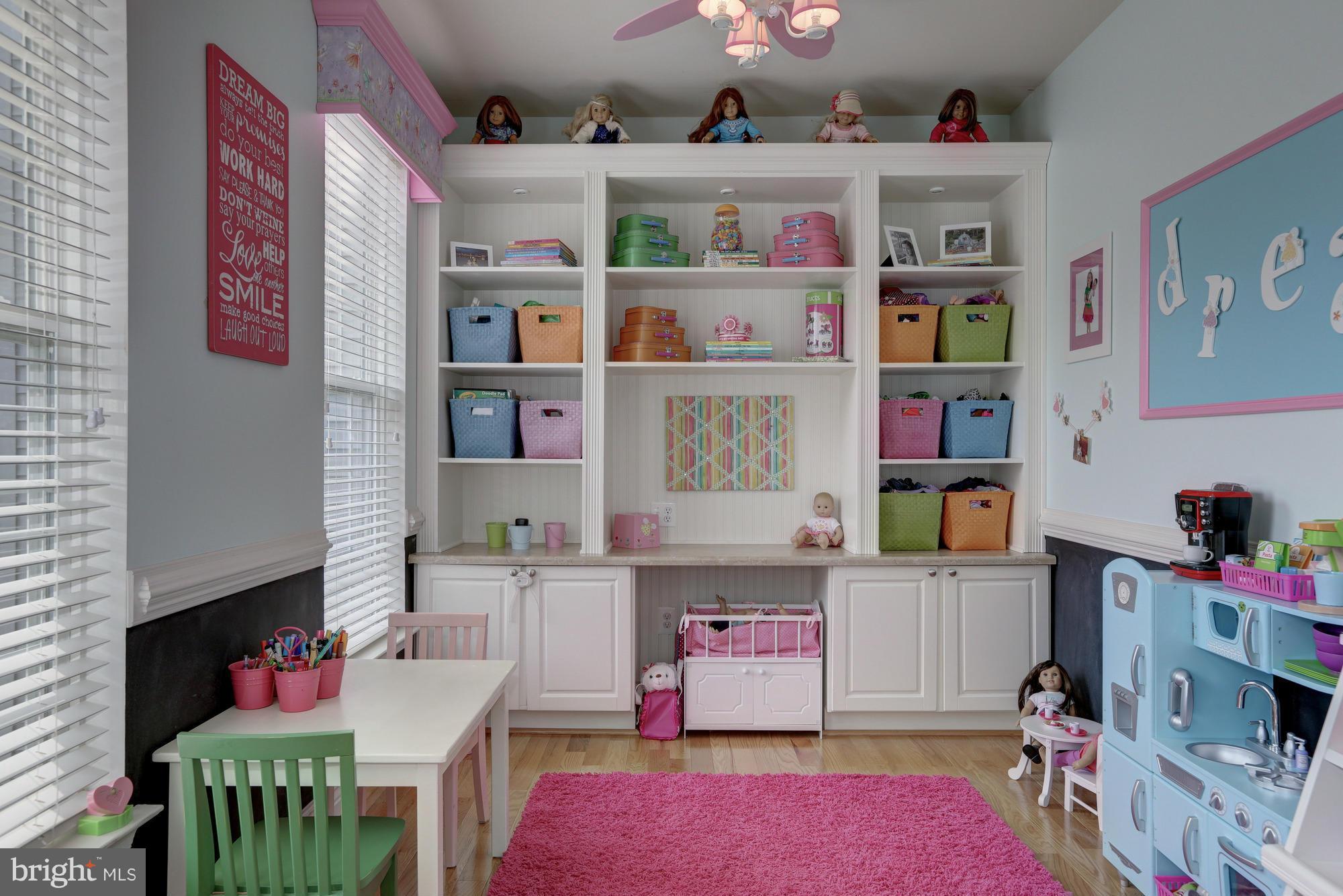 JACOBS WOODS - Residential