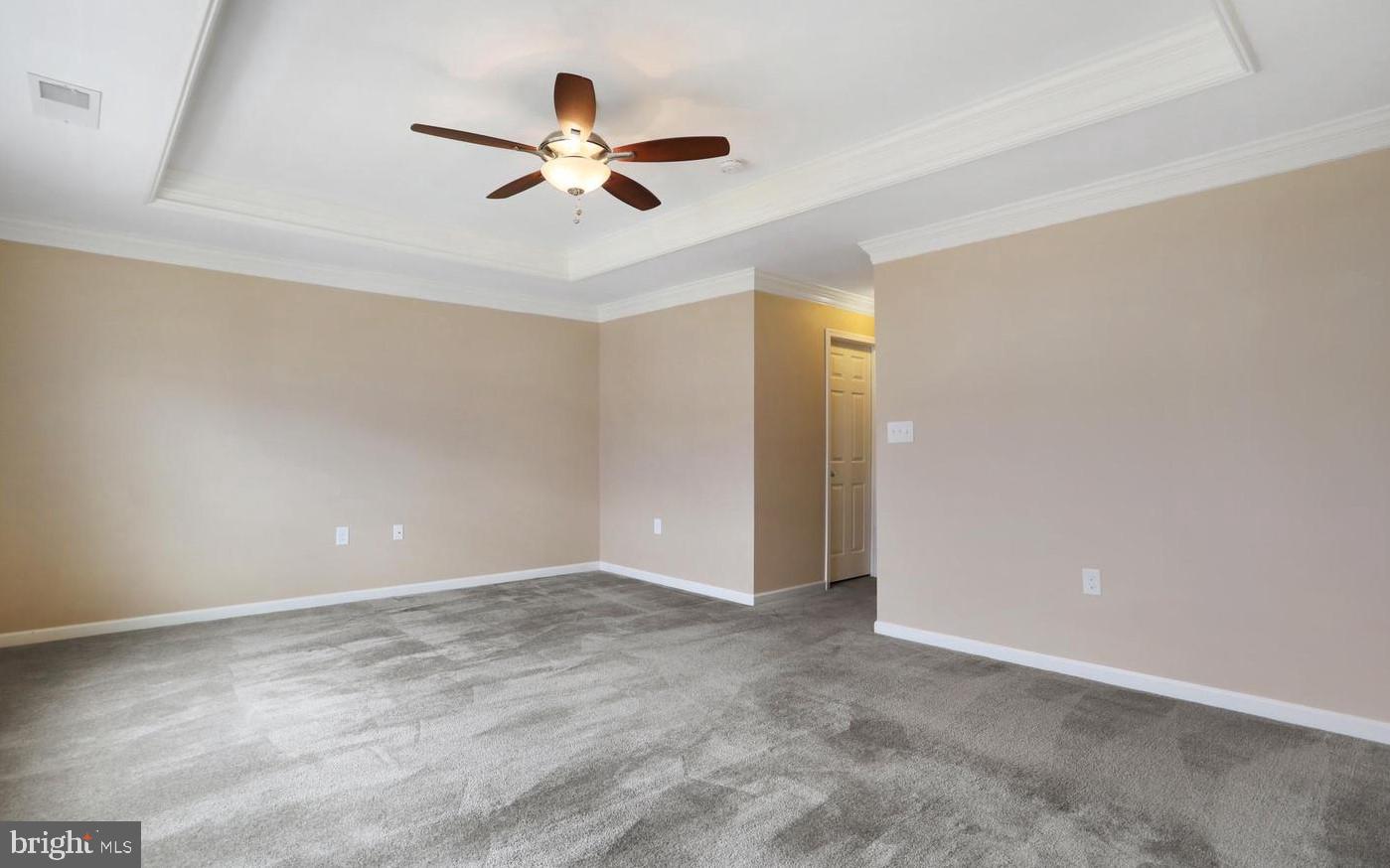 LAKELAND PLACE - Residential Lease