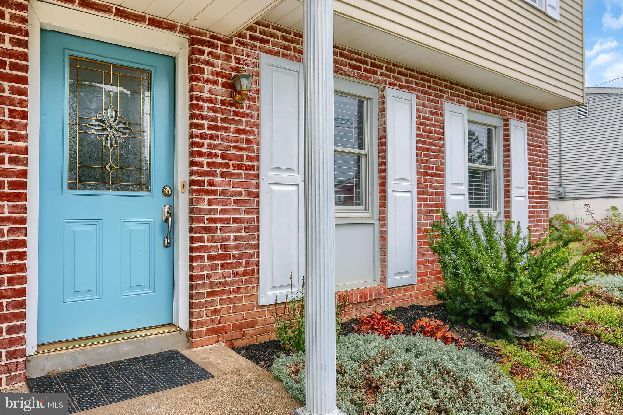 VALLEY STREAM ESTATES - Residential