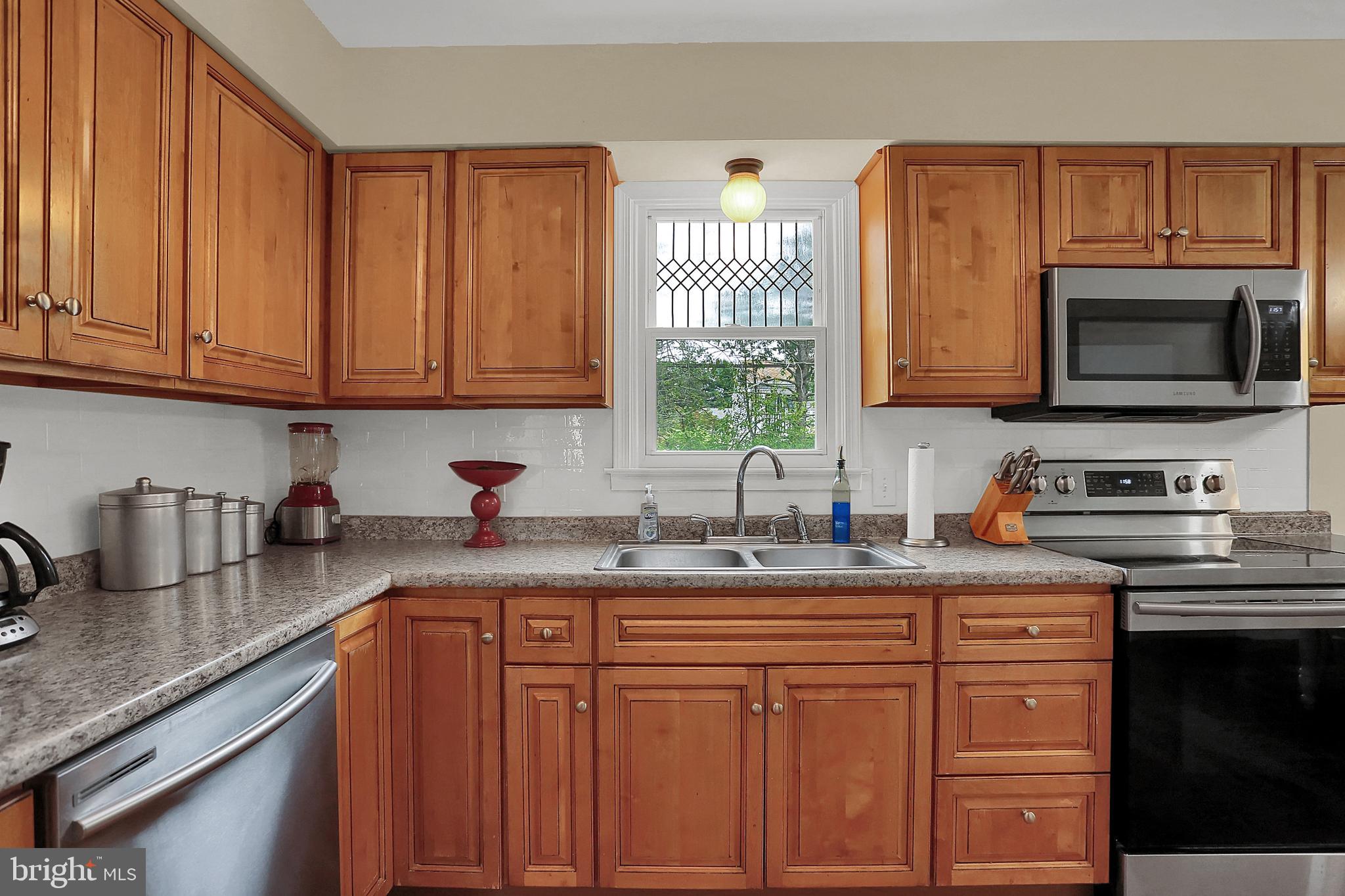 VALLEY STREAM ESTATES - Residential