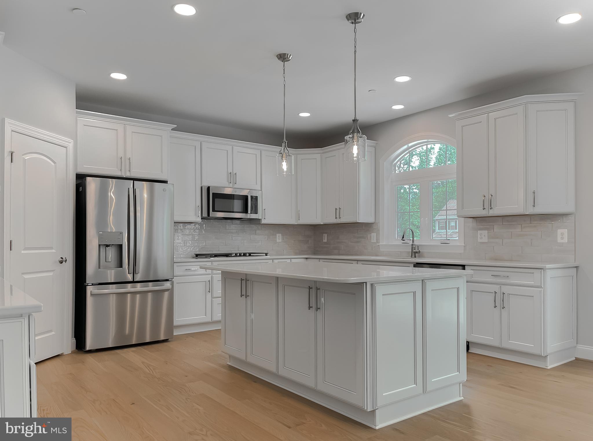 HELEN'S RETREAT - Residential