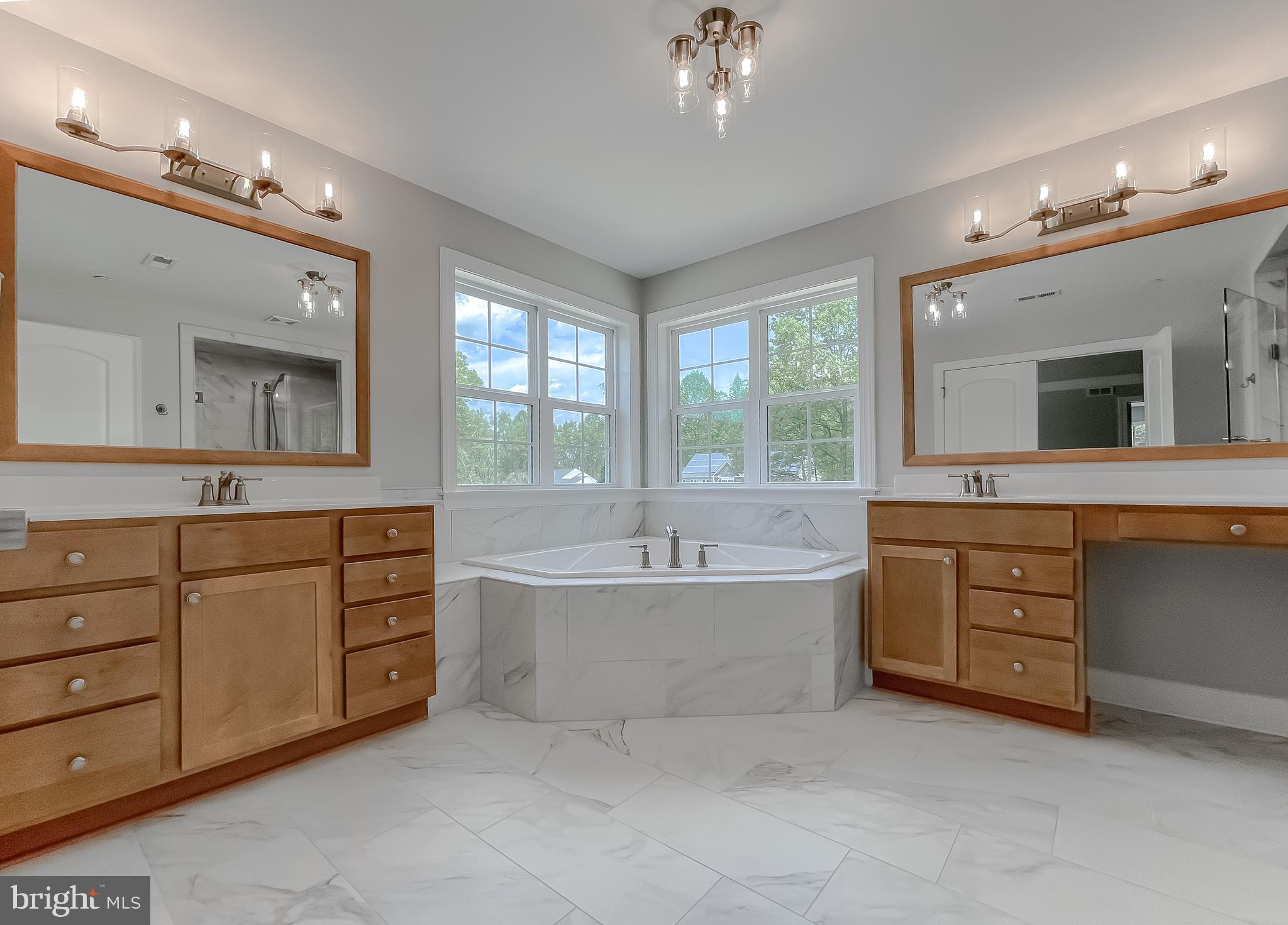 HELEN'S RETREAT - Residential