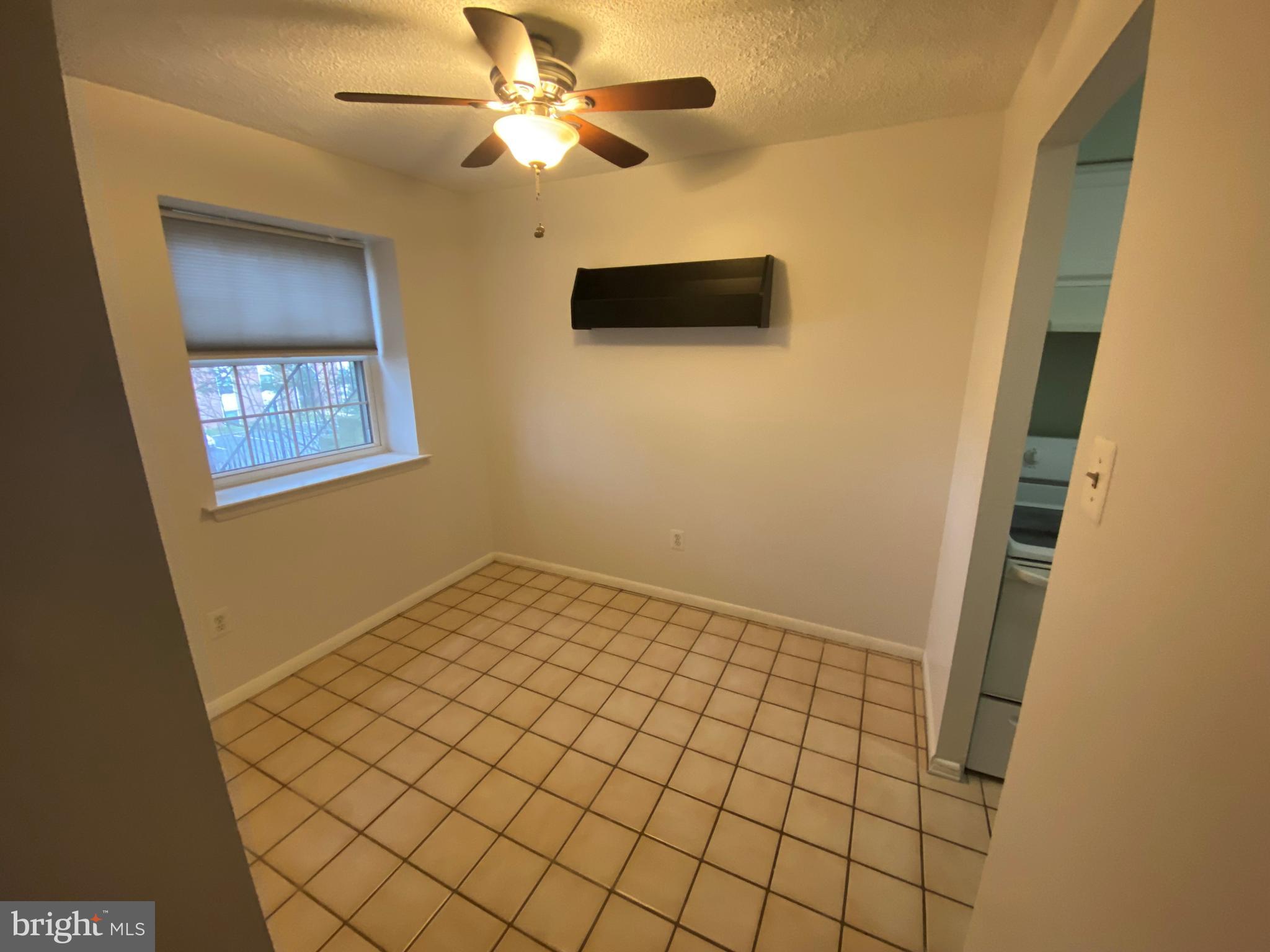 GOSHEN VALLEY III - Residential Lease