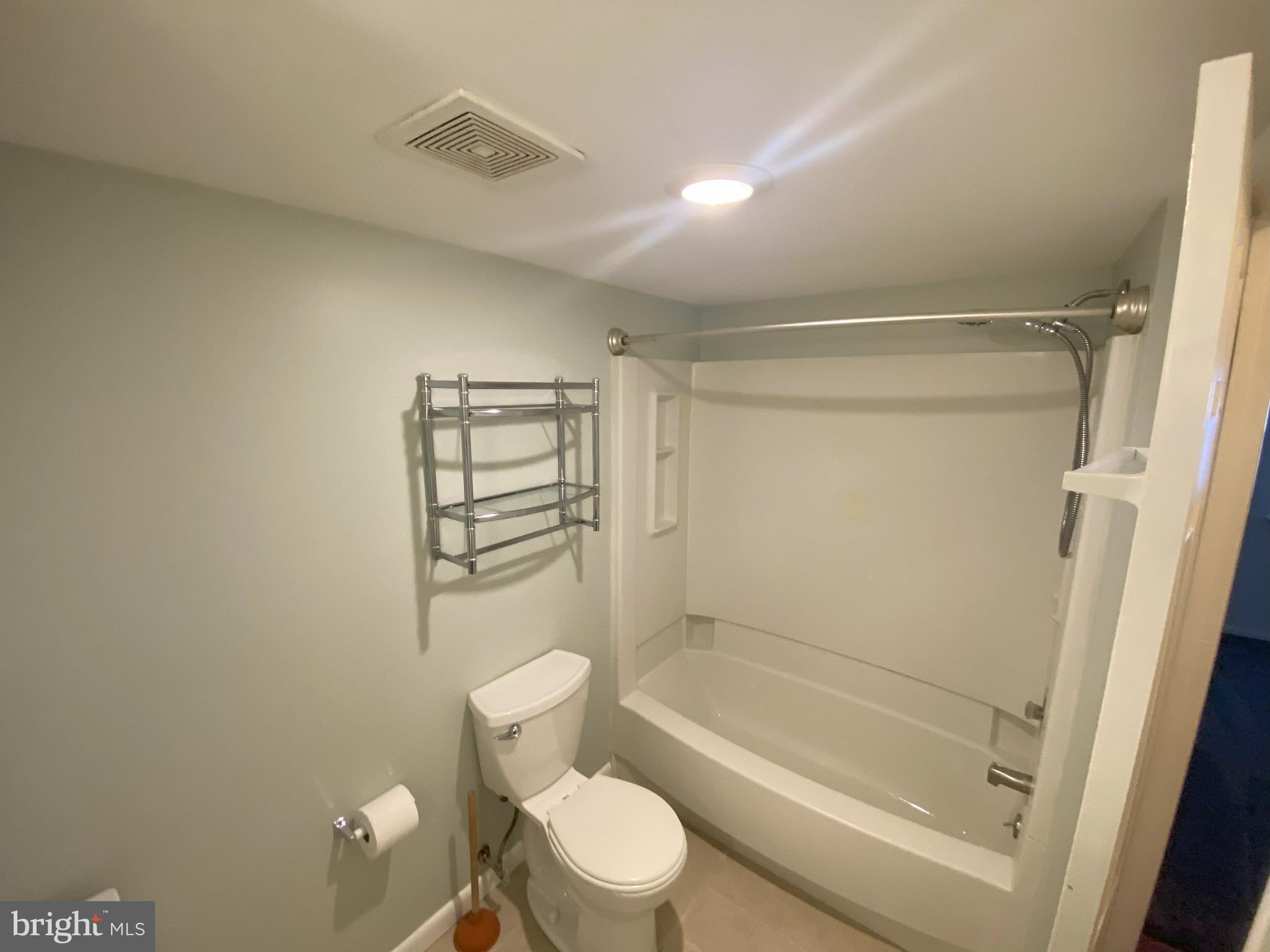 GOSHEN VALLEY III - Residential Lease