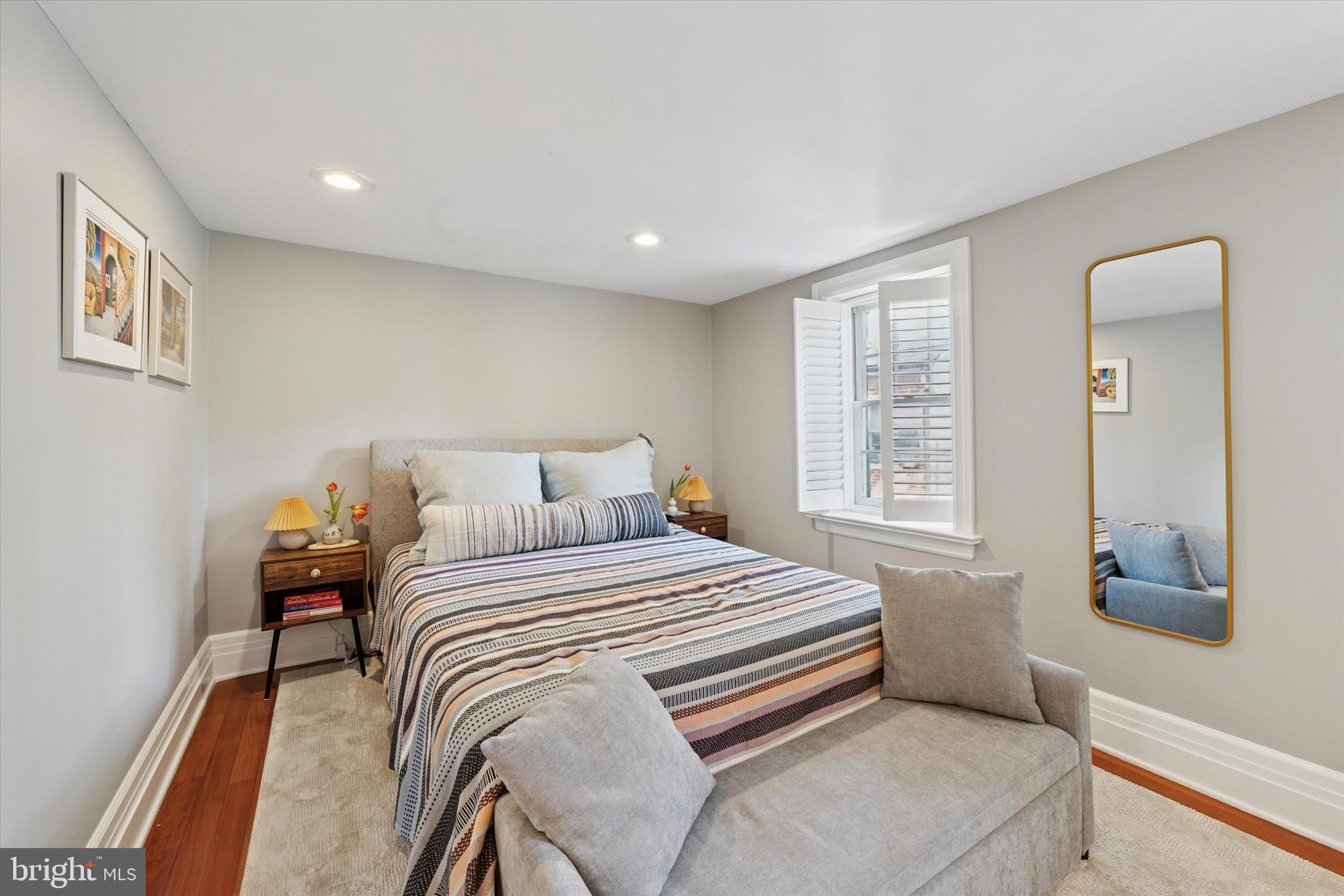 WASHINGTON SQ WEST - Residential
