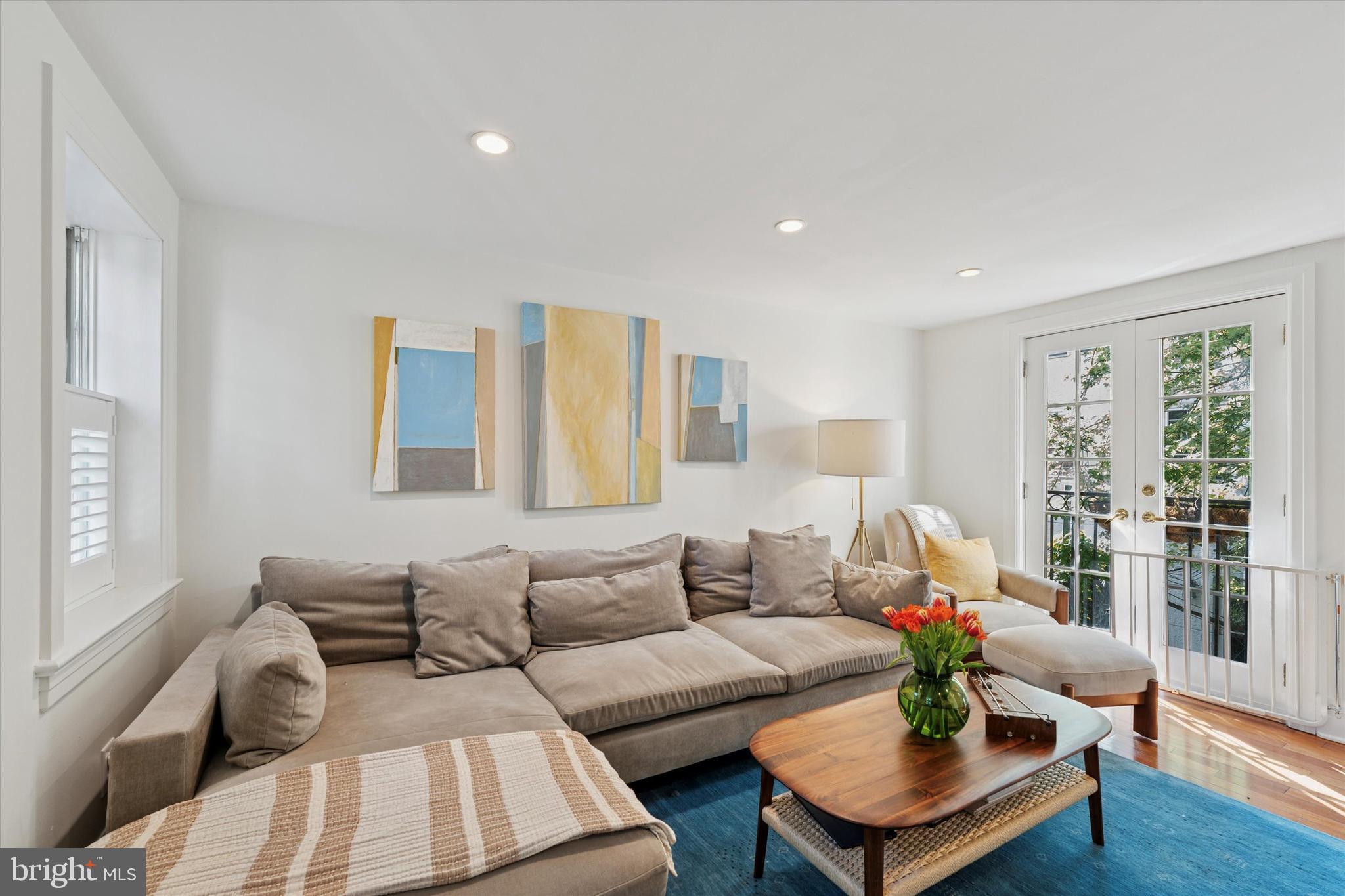 WASHINGTON SQ WEST - Residential