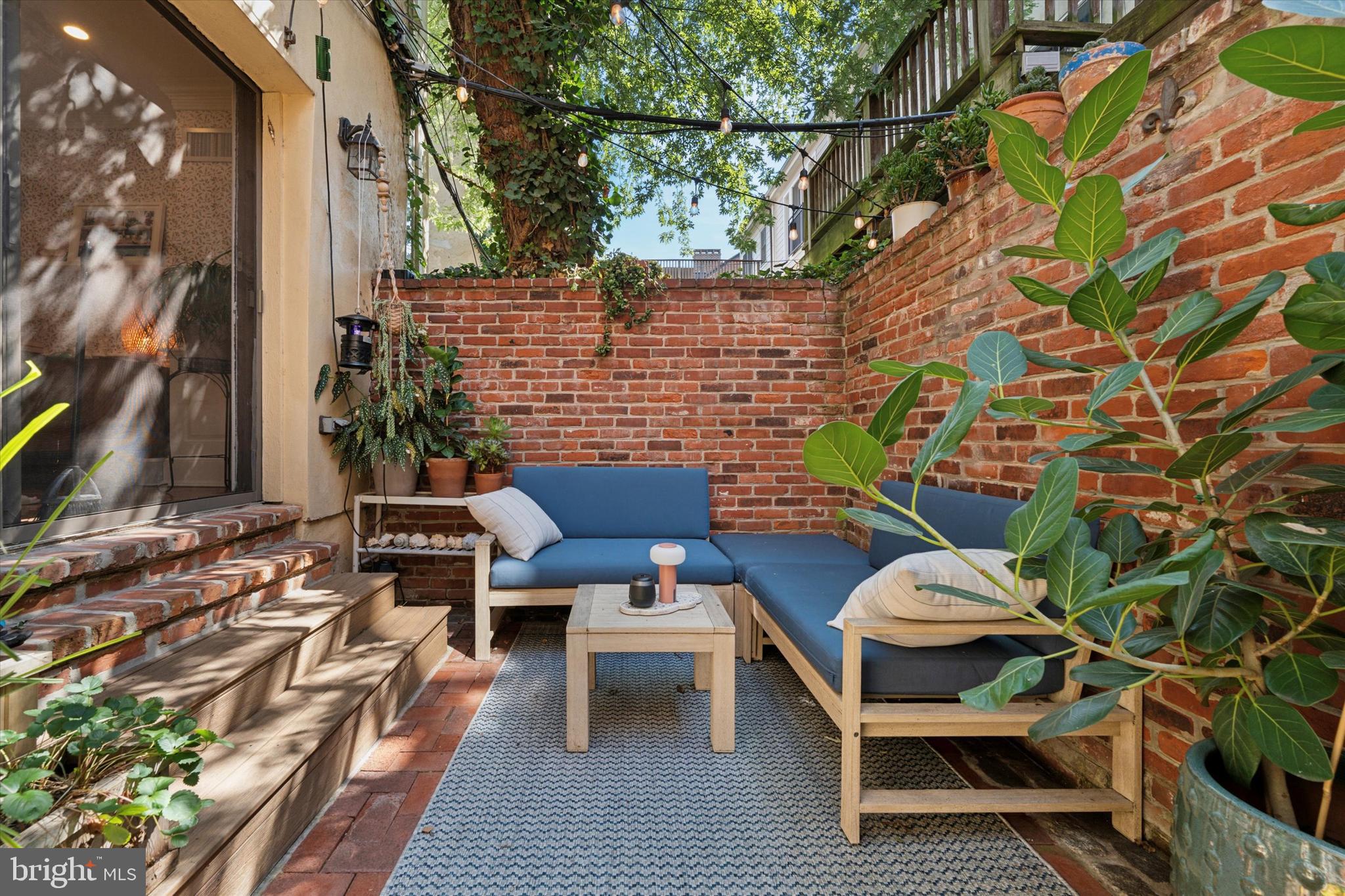 WASHINGTON SQ WEST - Residential