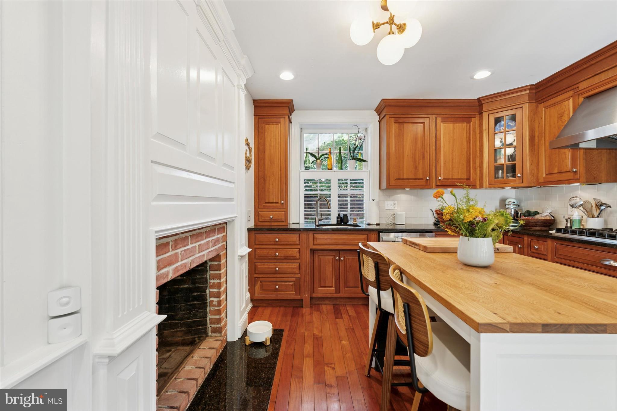 WASHINGTON SQ WEST - Residential