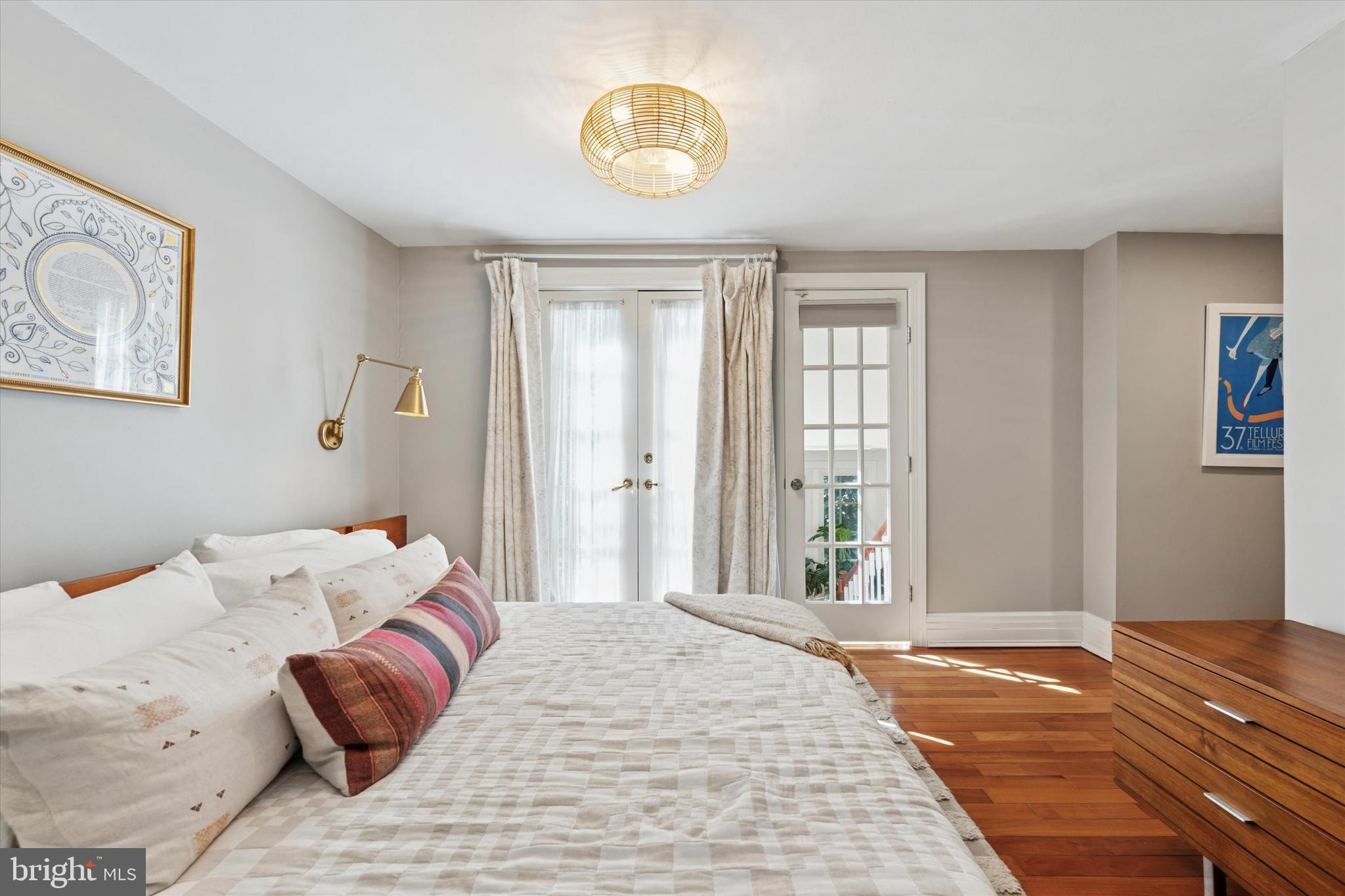 WASHINGTON SQ WEST - Residential