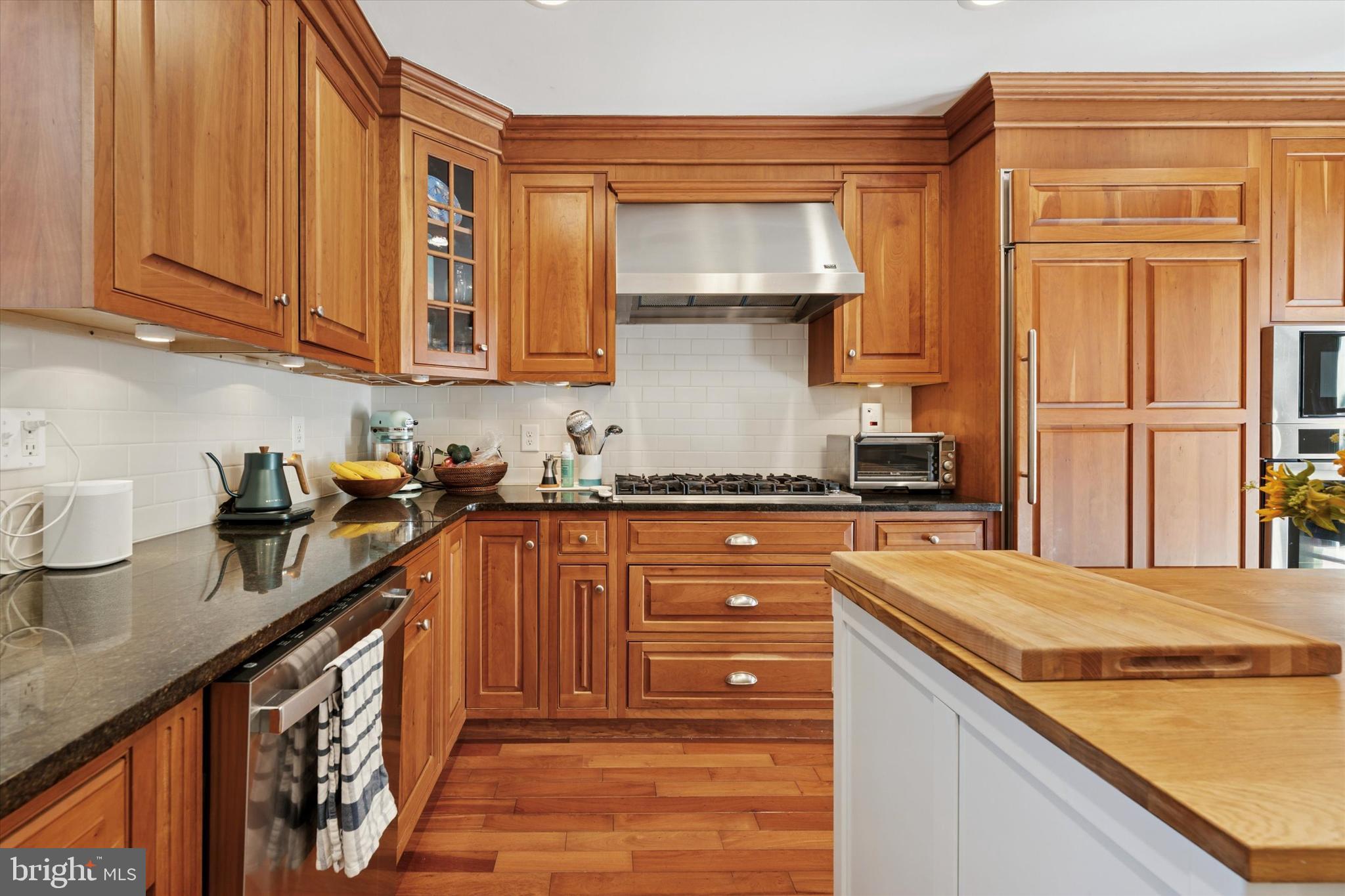 WASHINGTON SQ WEST - Residential