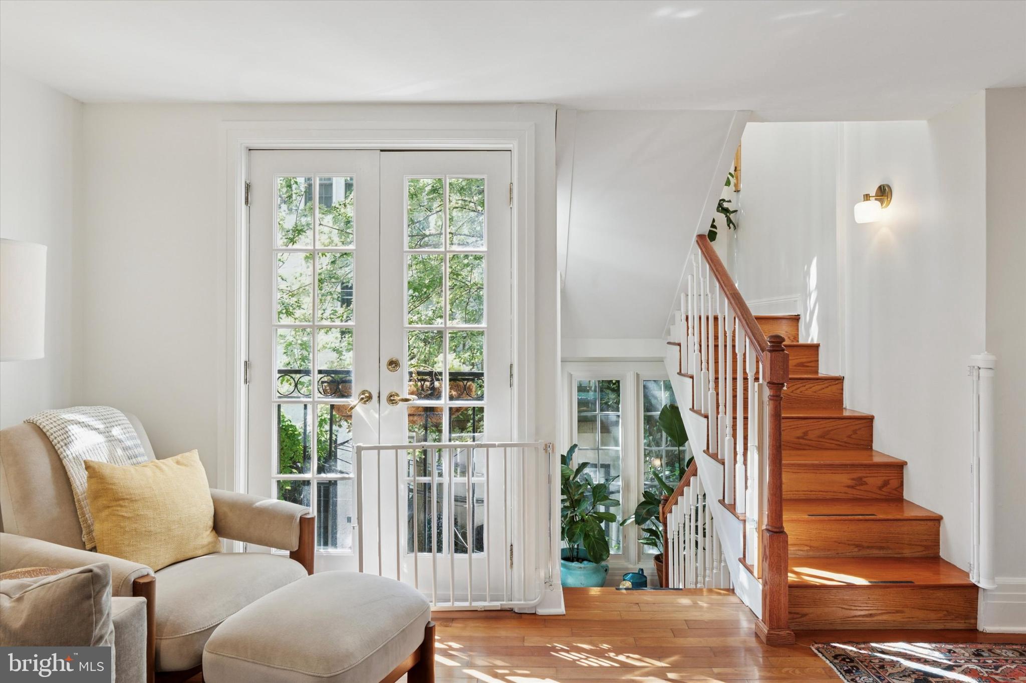 WASHINGTON SQ WEST - Residential