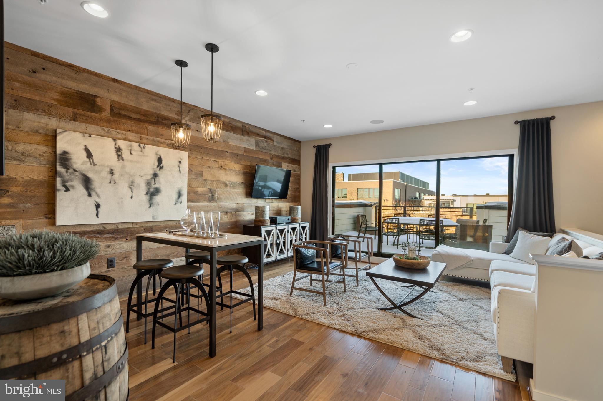 BRAMBLETON TOWN CENTER - Residential