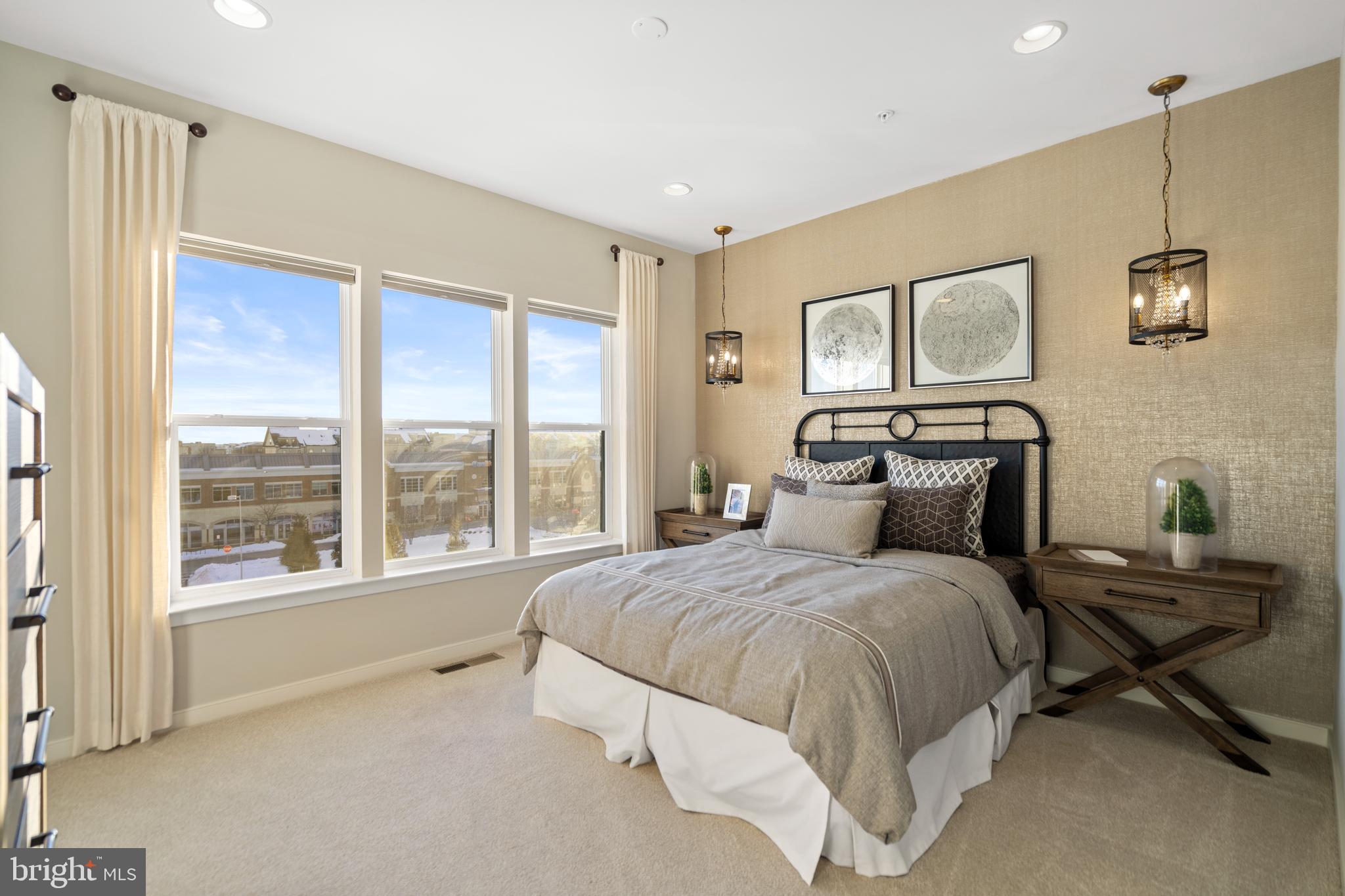 BRAMBLETON TOWN CENTER - Residential