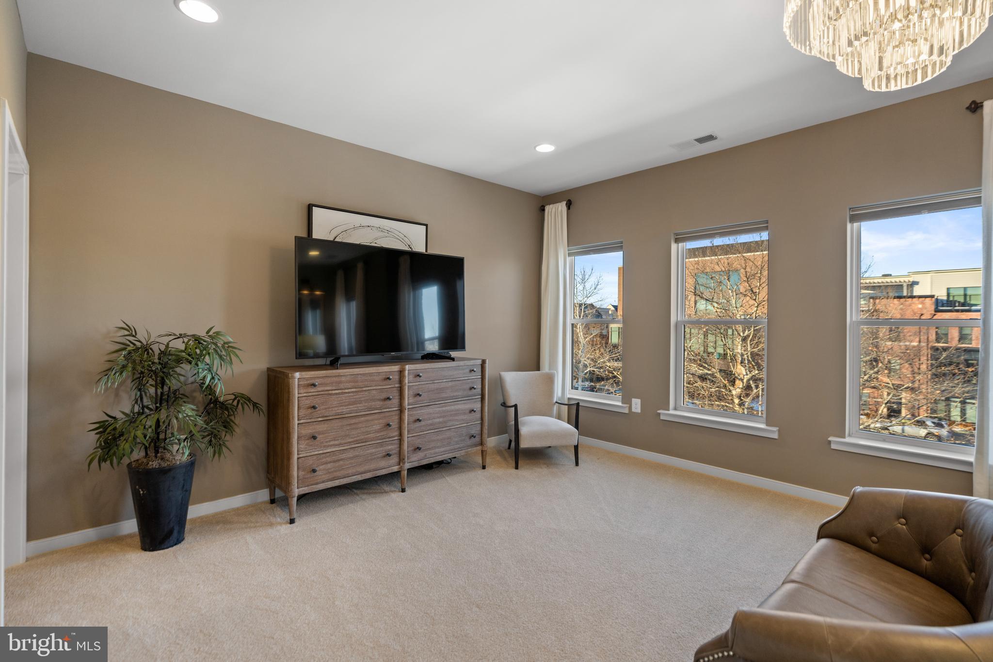 BRAMBLETON TOWN CENTER - Residential