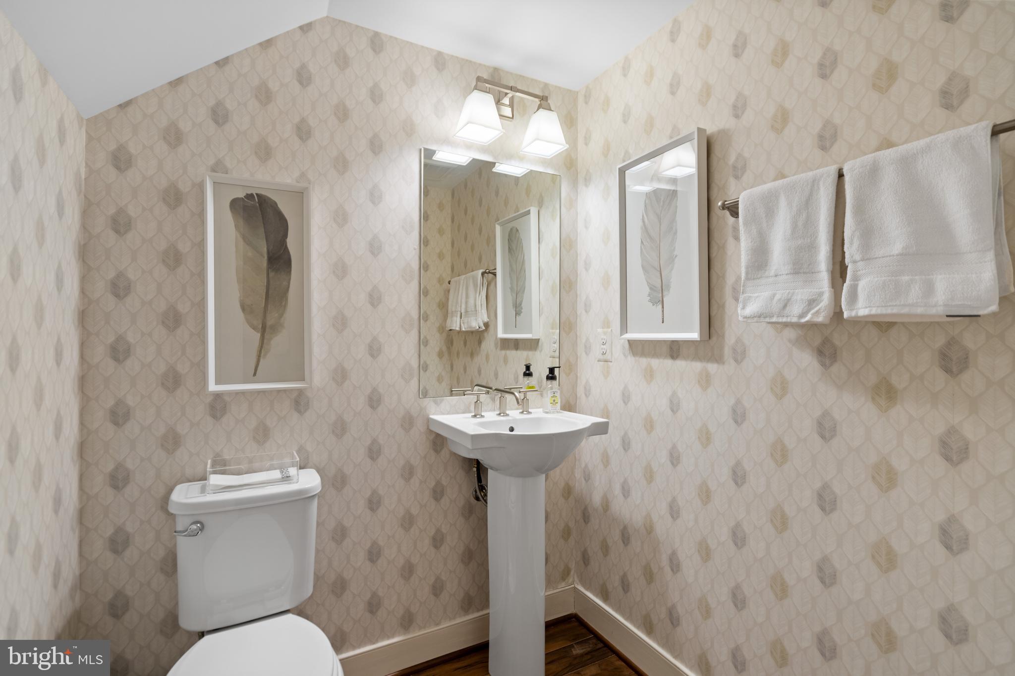 BRAMBLETON TOWN CENTER - Residential