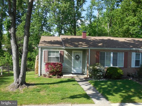7 CASTELL COURT BALTIMORE MD 21236
