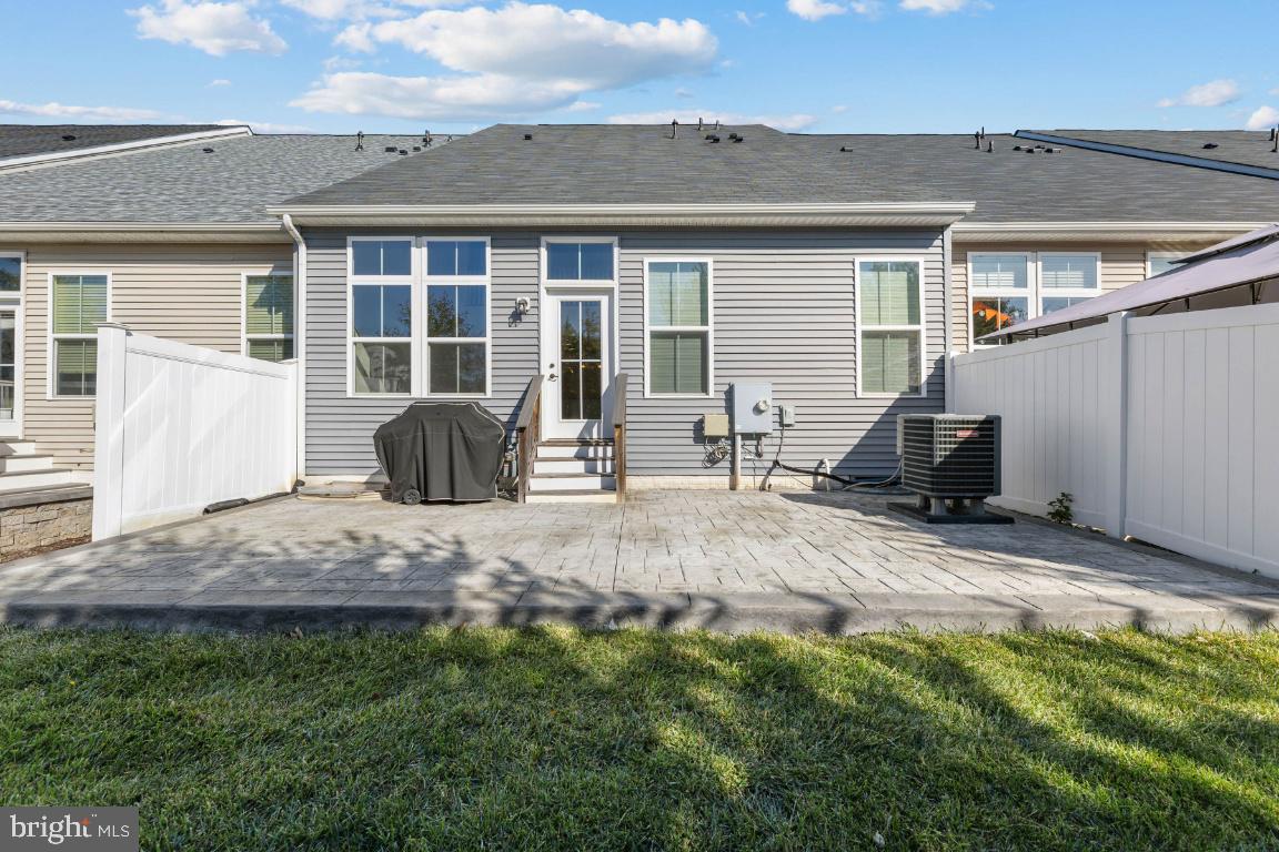 WESTRIDGE - Residential Lease