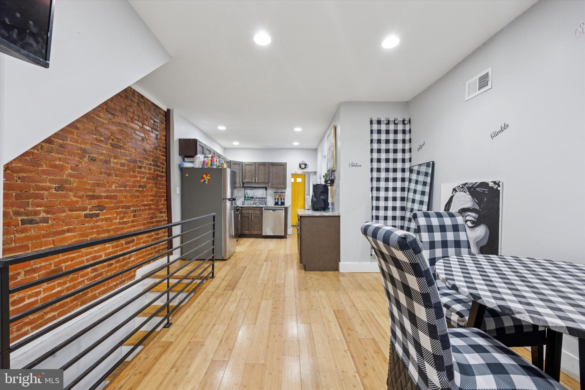 PHILADELPHIA (WEST) - Residential