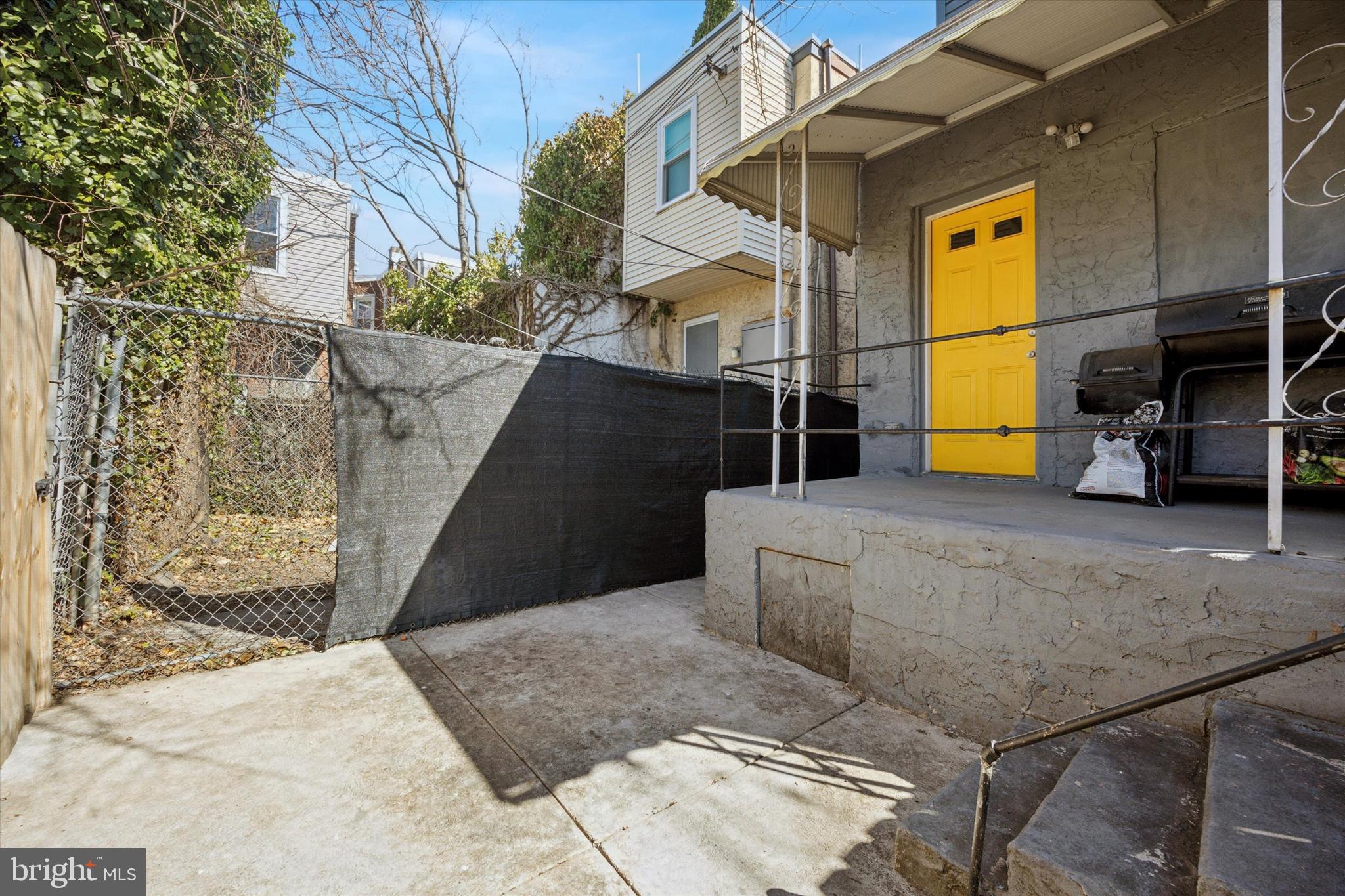 PHILADELPHIA (WEST) - Residential