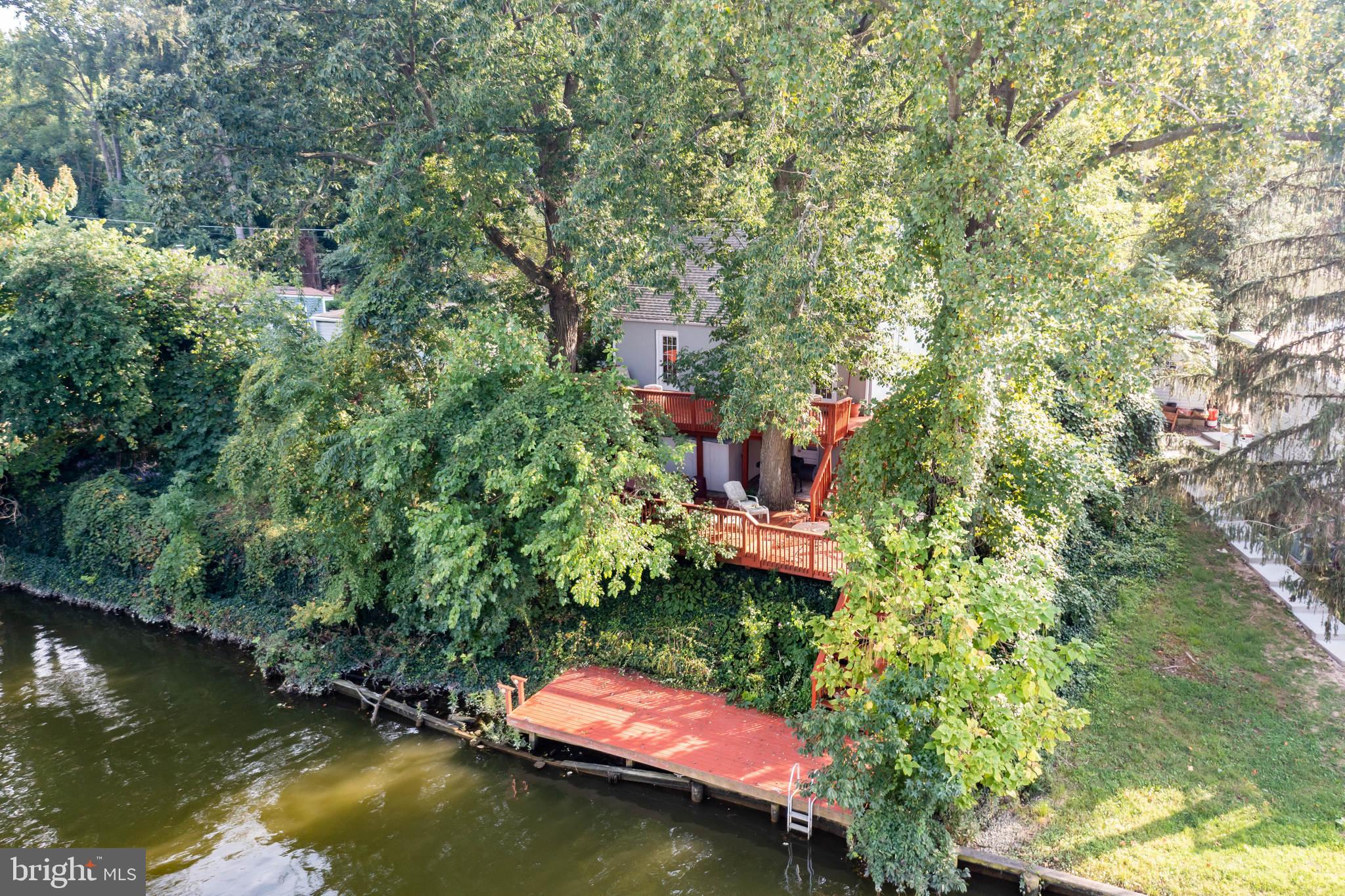 BAUERNSCHMIDT MANOR - Residential