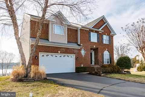 175 SHELLFIELD LANE COLONIAL BEACH VA 22443