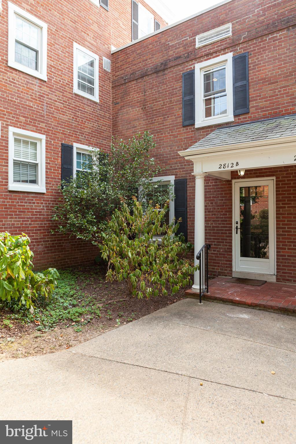 FAIRLINGTON VILLAGES - Residential Lease