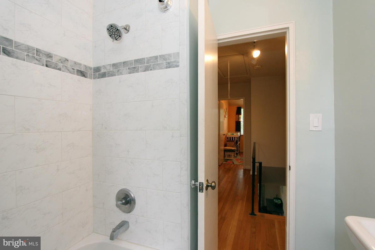 FAIRLINGTON TOWNE - Residential