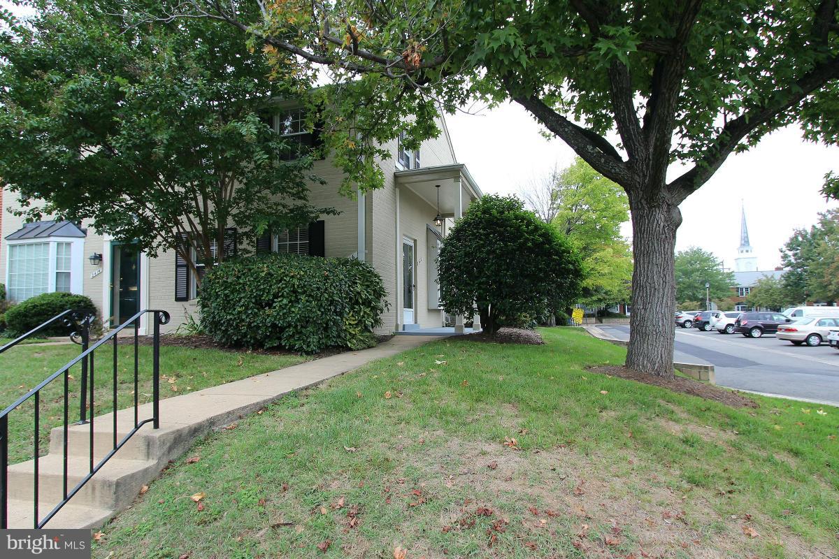 FAIRLINGTON TOWNE - Residential