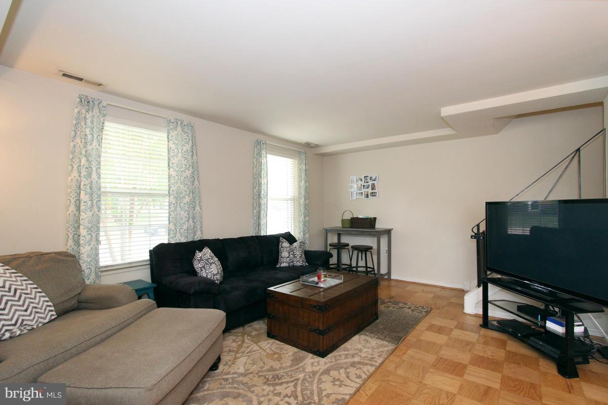 FAIRLINGTON TOWNE - Residential