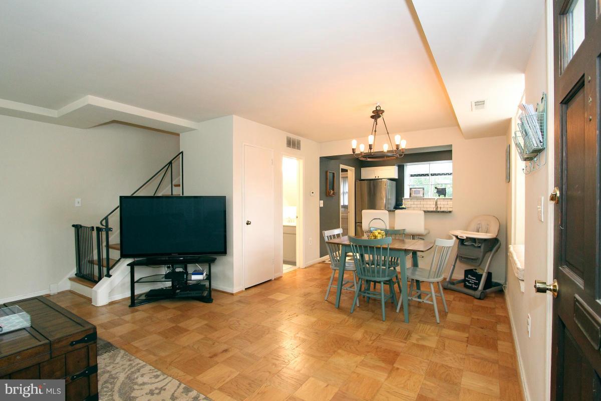 FAIRLINGTON TOWNE - Residential