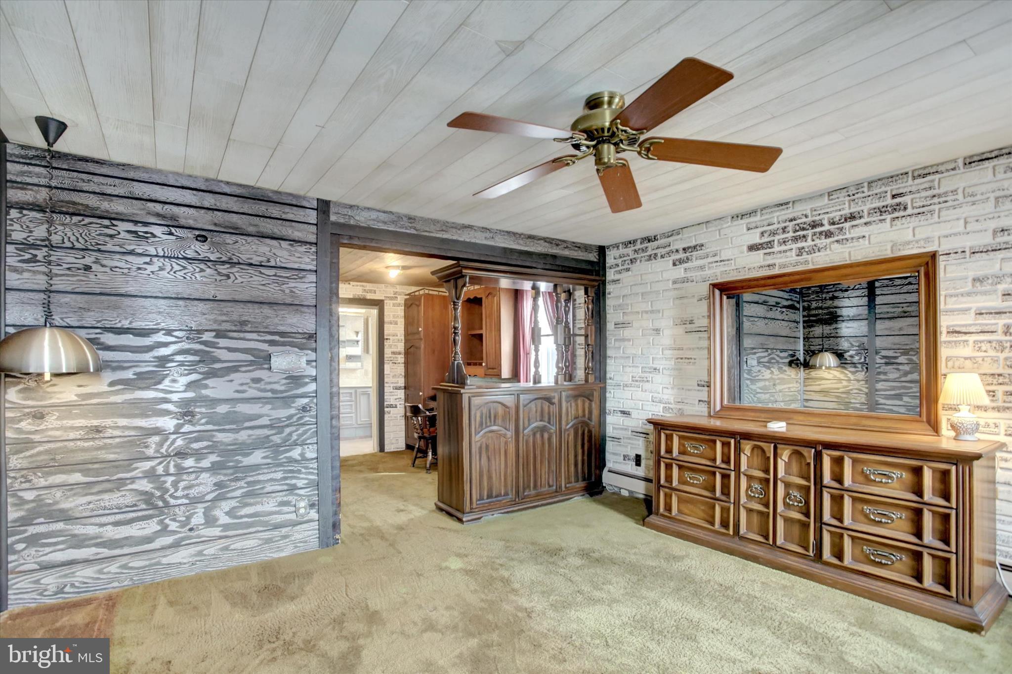 NEW CUMBERLAND BOROUGH - Residential