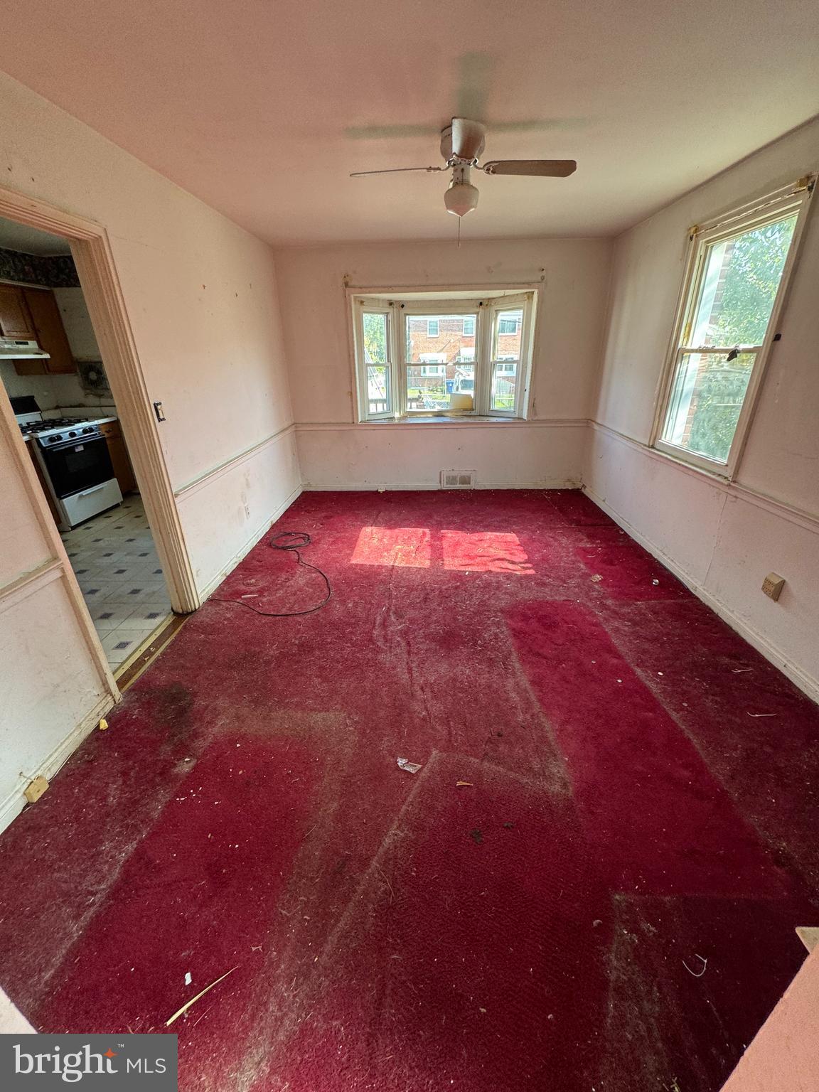 1932 HILLENWOOD ROAD