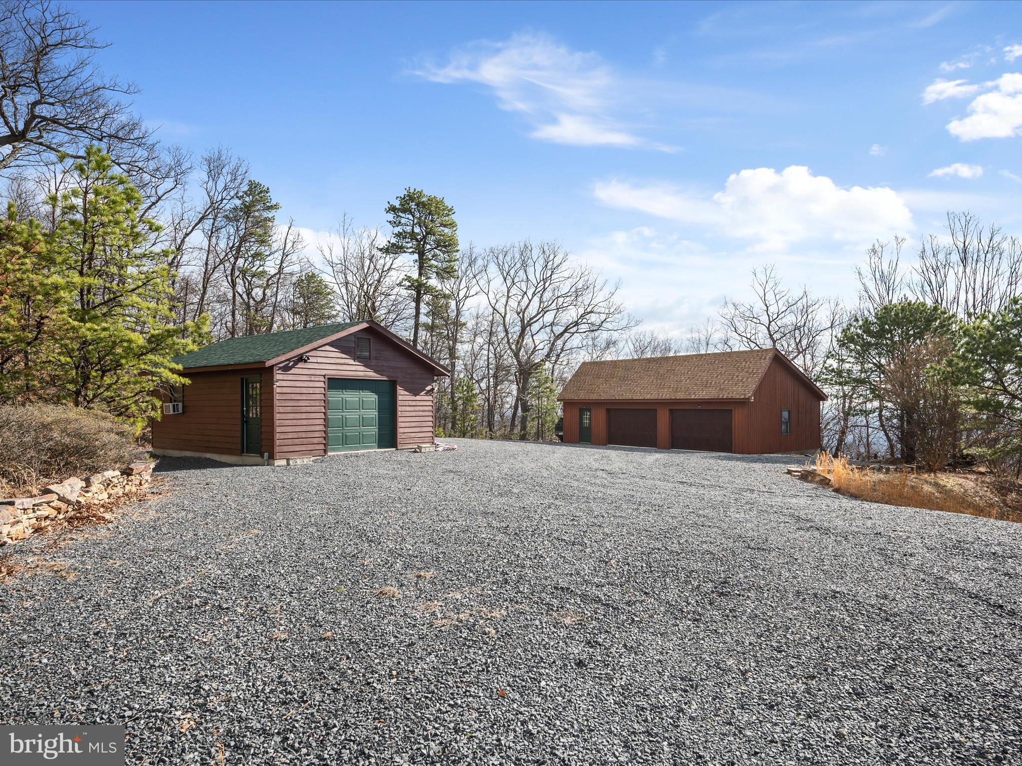400 GREAT MOUNTAIN LANE